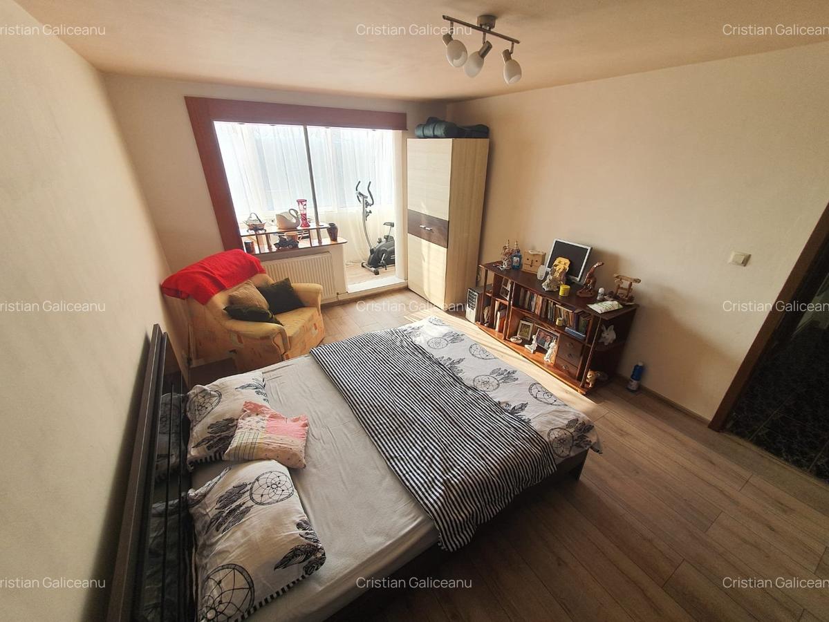 Apartament cu 4 camere decomandat, mobilat în Craiter - 5
