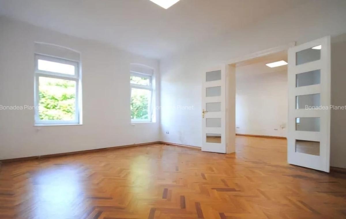 Casă cu 10 camere în Mehala - 8