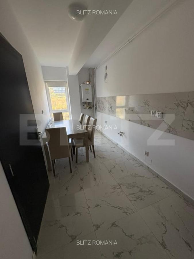 Apartament de vanzare, cu 3 camere, cu gradina si parcare, zona Terra - 8