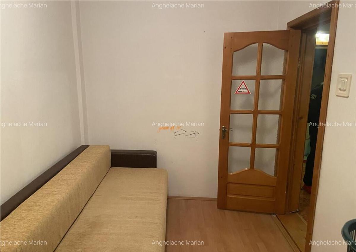 Apartament 3 camere , zona cartier Sud , et 2/4, decomandat, - 7