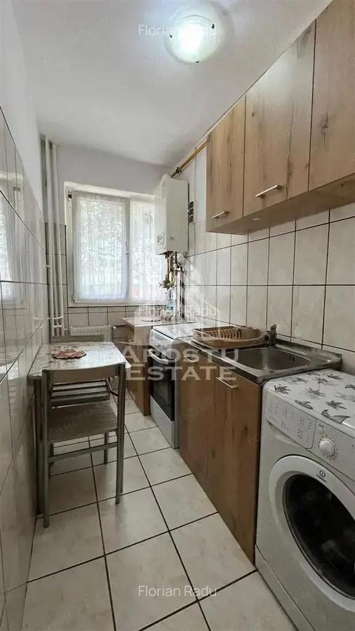 Apartament cu 3 camere, zona Dacia, Centrala Proprie - 8