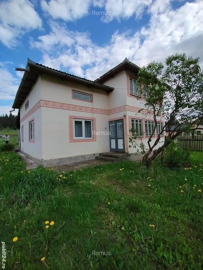 Casa spa?ioasa + teren 1200 m in Dorna Arini ideala pentru pensiune sau casa de vacan?a! - 3