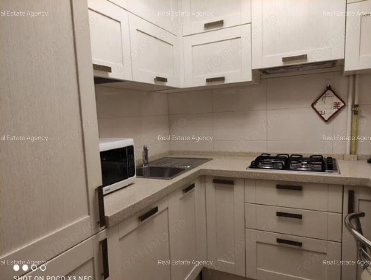 2 camere in zona Sagului - 13