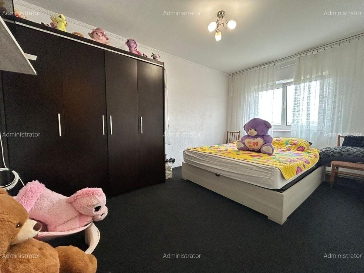 Apartamemt 2 camere zona Faget,decomandat,85000 Euro - 3