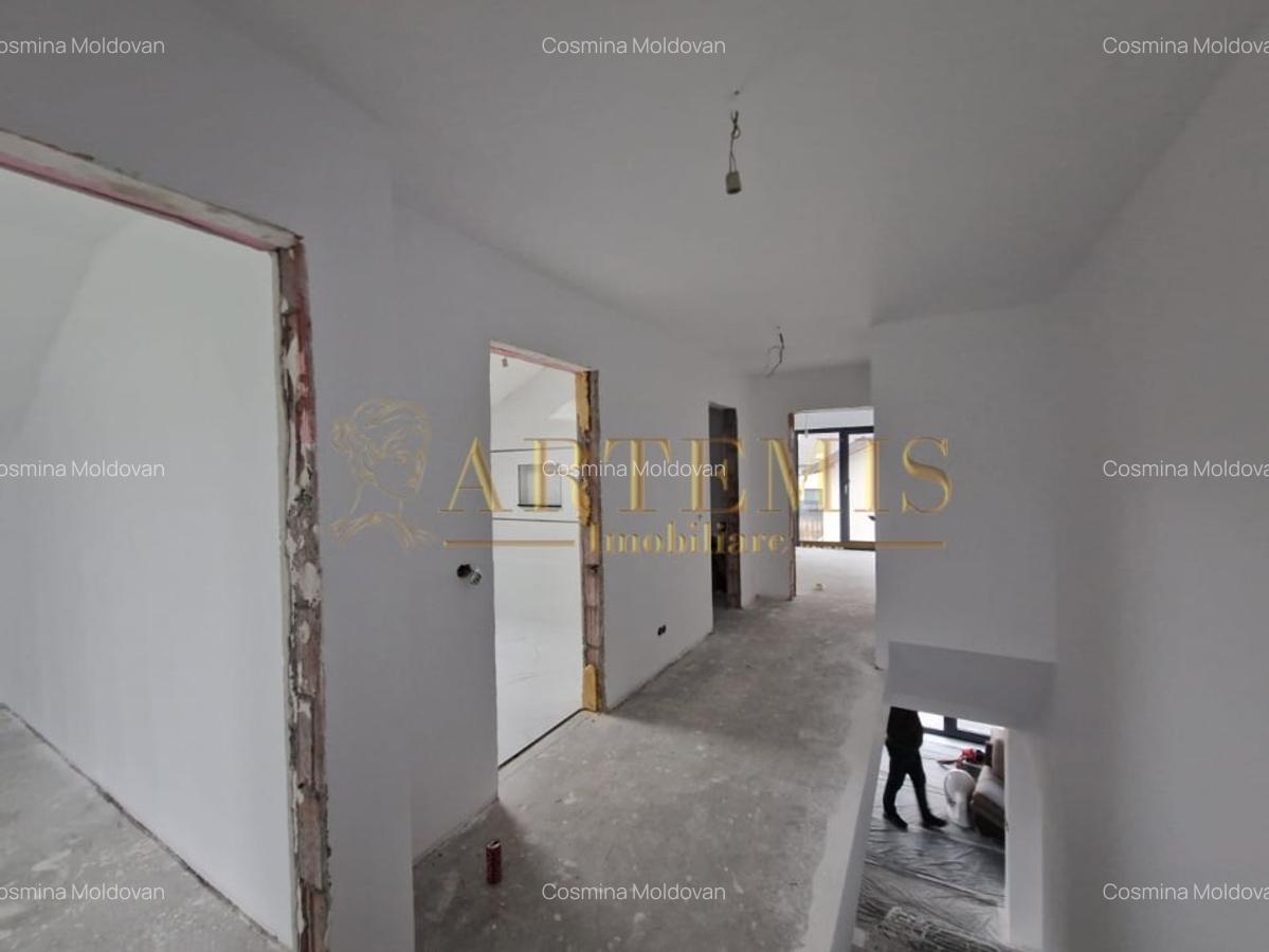 Casa individuala, decomandata, 5 camere,  180 mp., teren 500 mp., zona Subcetate - 7