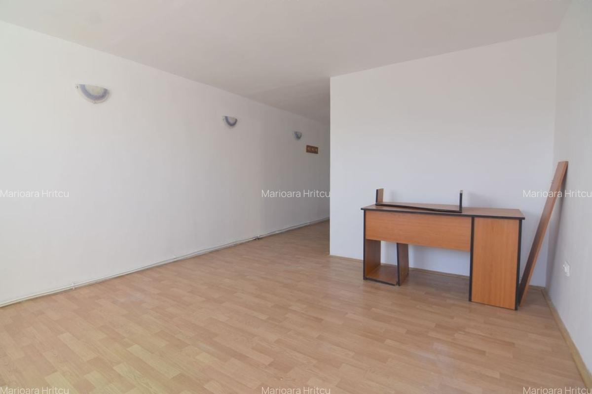 Casa de vanzare, P+M-zona Girocului Timisoara-comision 0 - 5