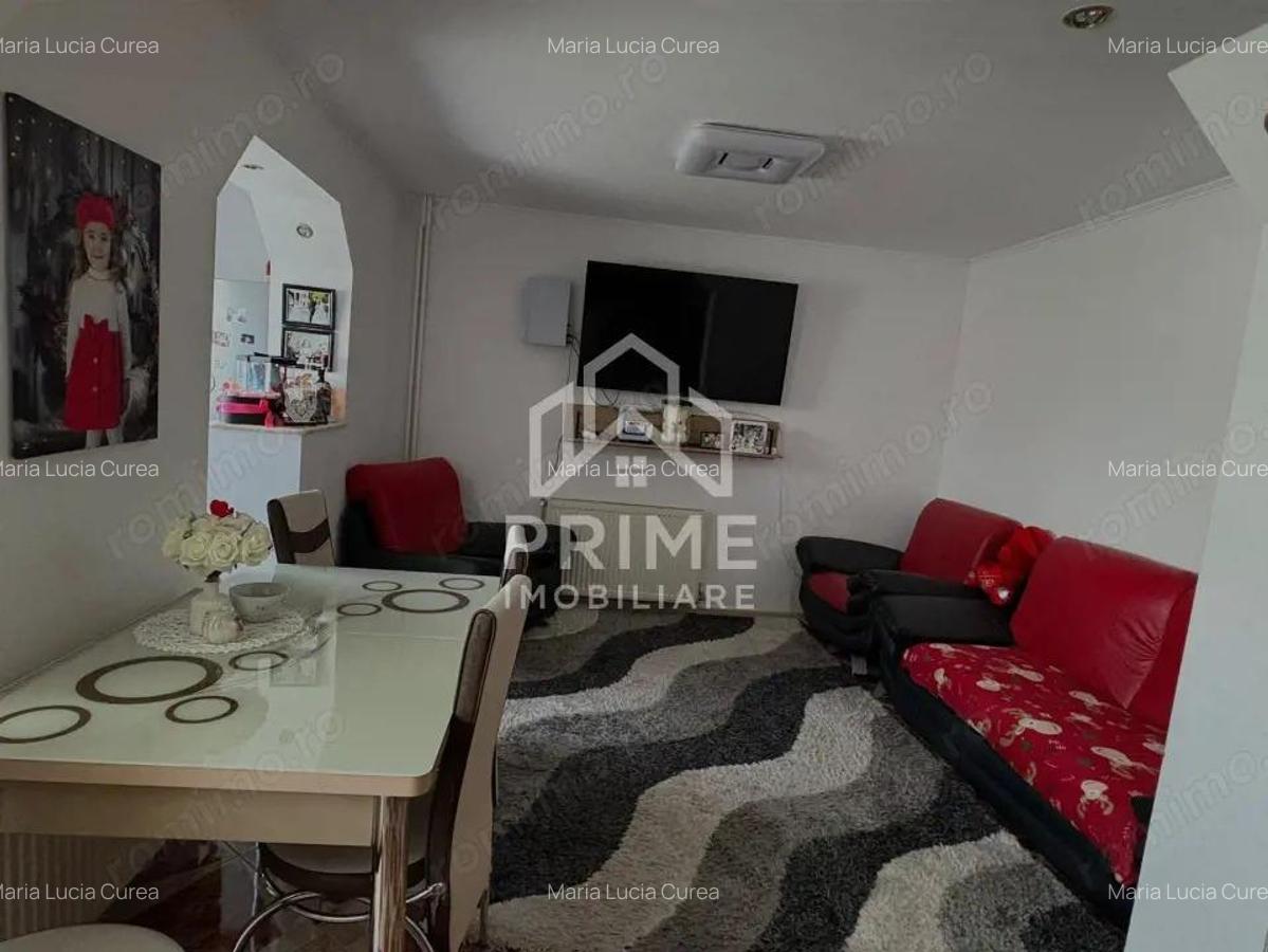 Apartament 3 camere, scara interioara, 85mp, zona Cetate - 2