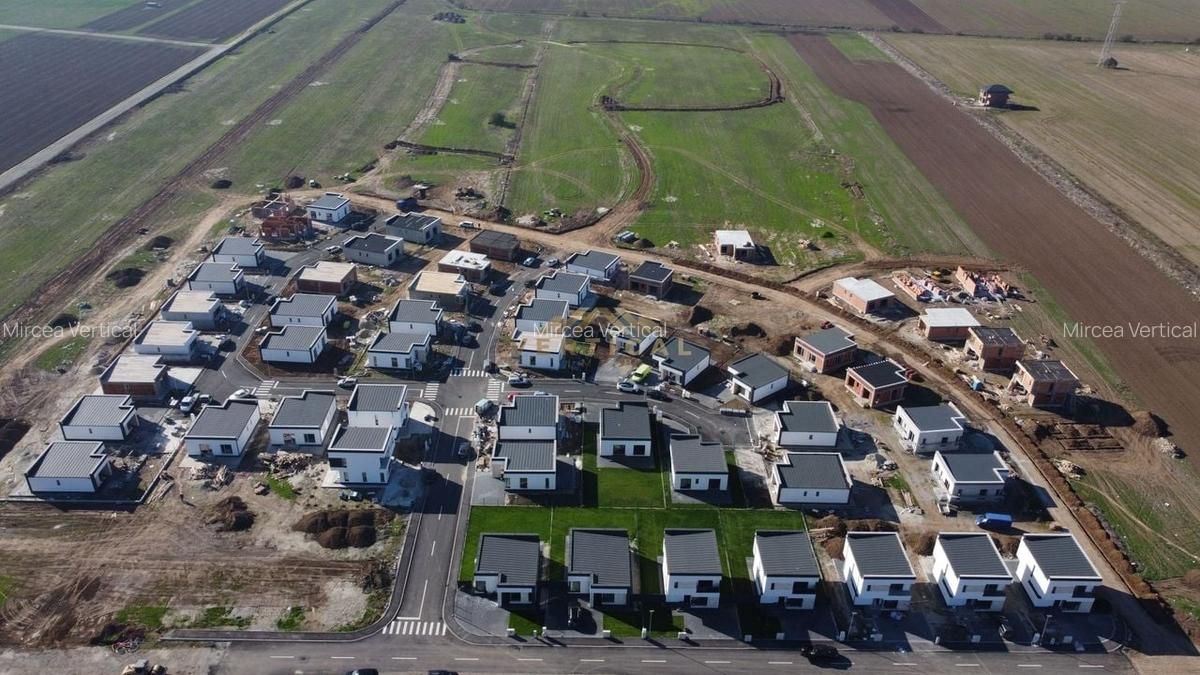 Casa 4 camere, cartier nou, Berceni - Vidra - 8