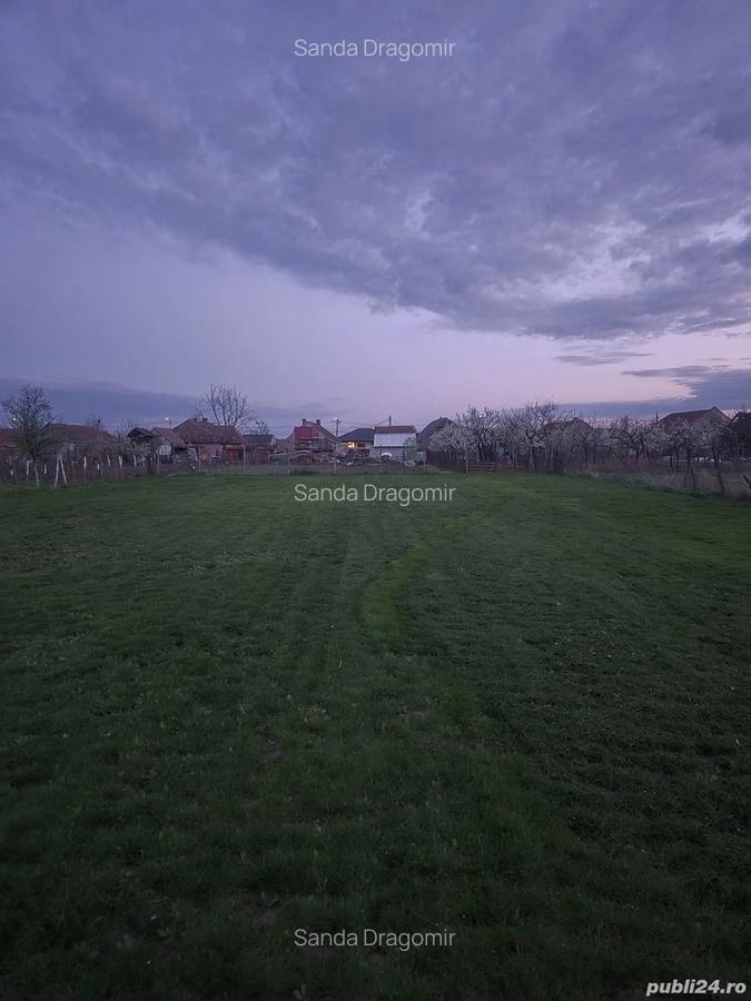 Vand casa cu teren - 2