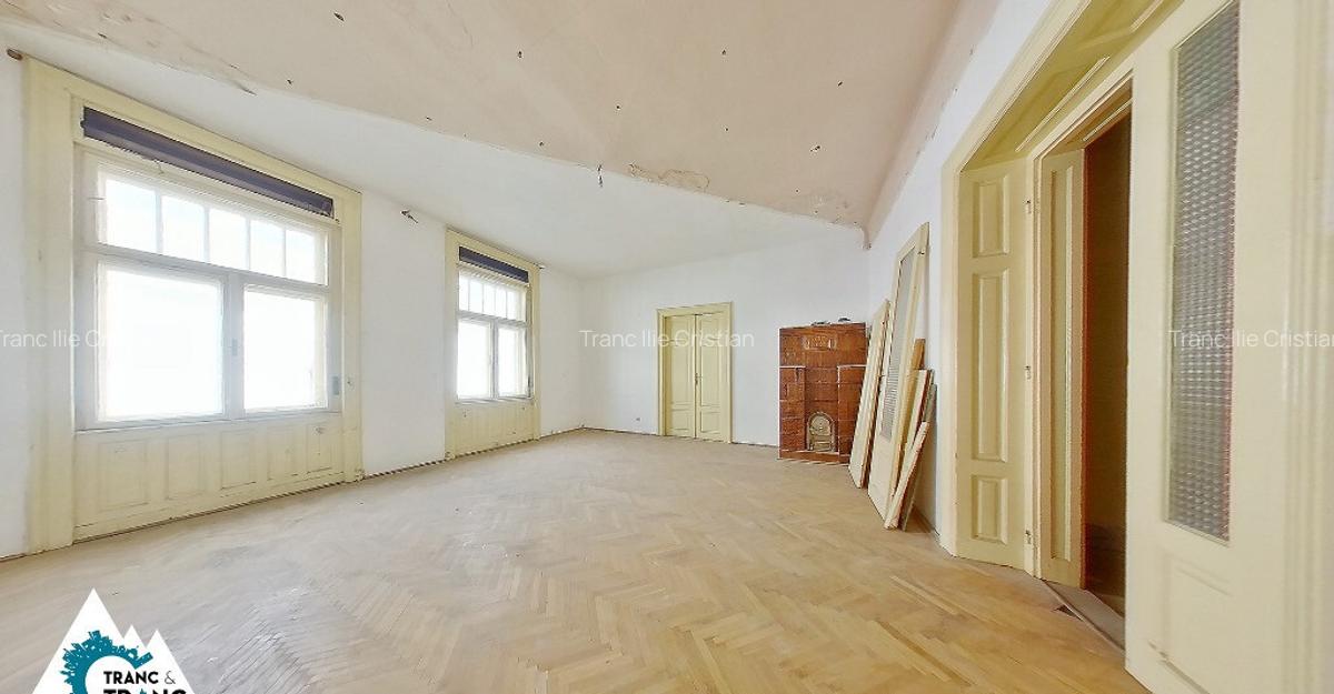 Apartament / Birou generos cu 2 camere pe Bdul Decebal - 10