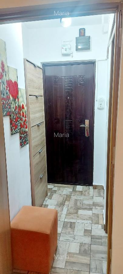 Proprietar, vând garsoniera 33 m  Univ.Constantin Brâncoveanu. Negru   Voda - 2