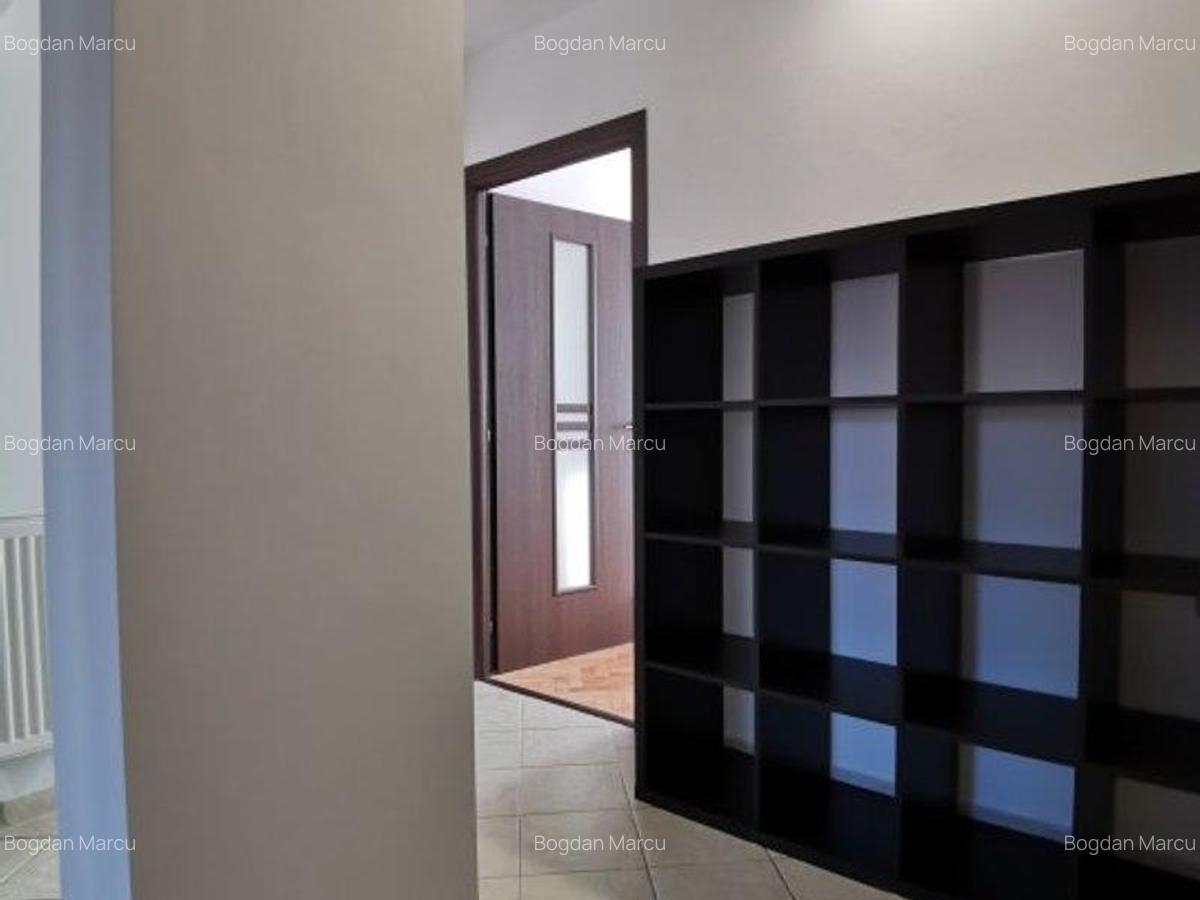 Apartament 3 camere, decomndat, zona Soarelui - 5