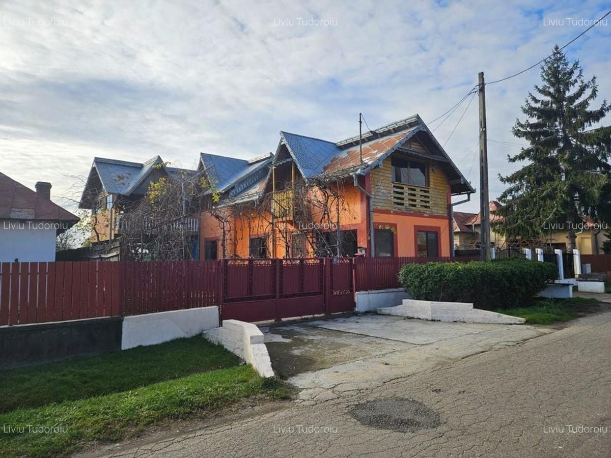 Casă de vânzare în Golești – locație excelentă lângă muzeu - 1