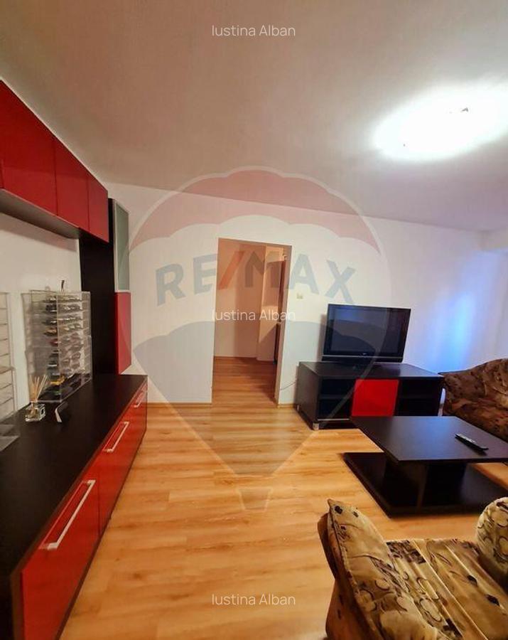 Apartament de inchiriat /Spatiu la parter - 3