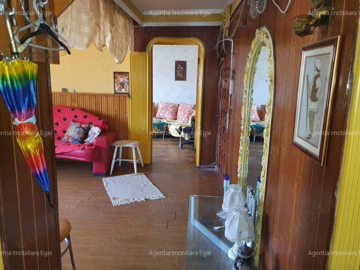 Apartament trei camere, zona Zavoi - 4
