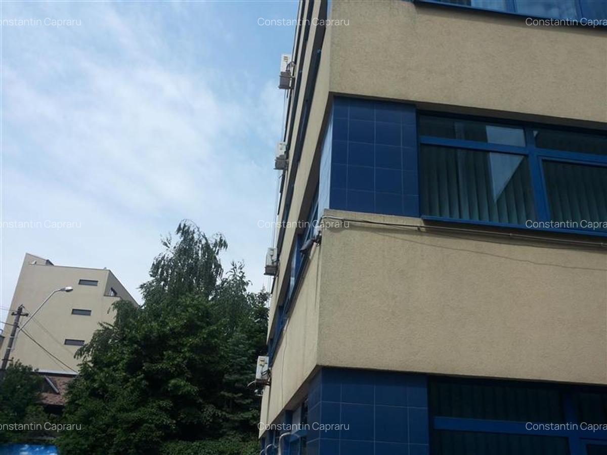 Vanzare spatii birouri - 230 mpc - pret/etaj, parcare inclusa - 16