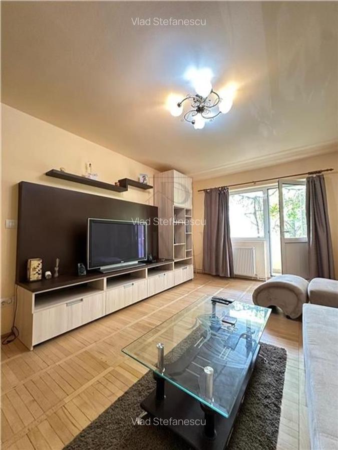 SOARELUI - 4 Camere - ETAJ 1 - Decomandat - Centrala proprie - 2