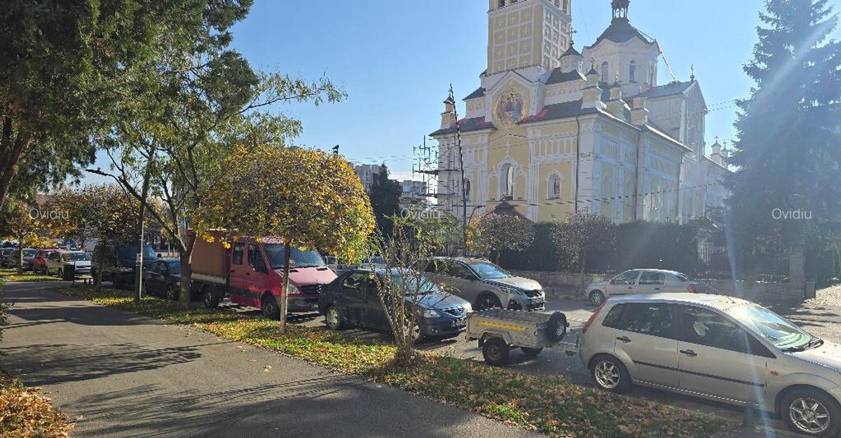 Inchiriez spatiu comercial in Deva, zona A. Iancu (Catedrala), etaj 1 - 2