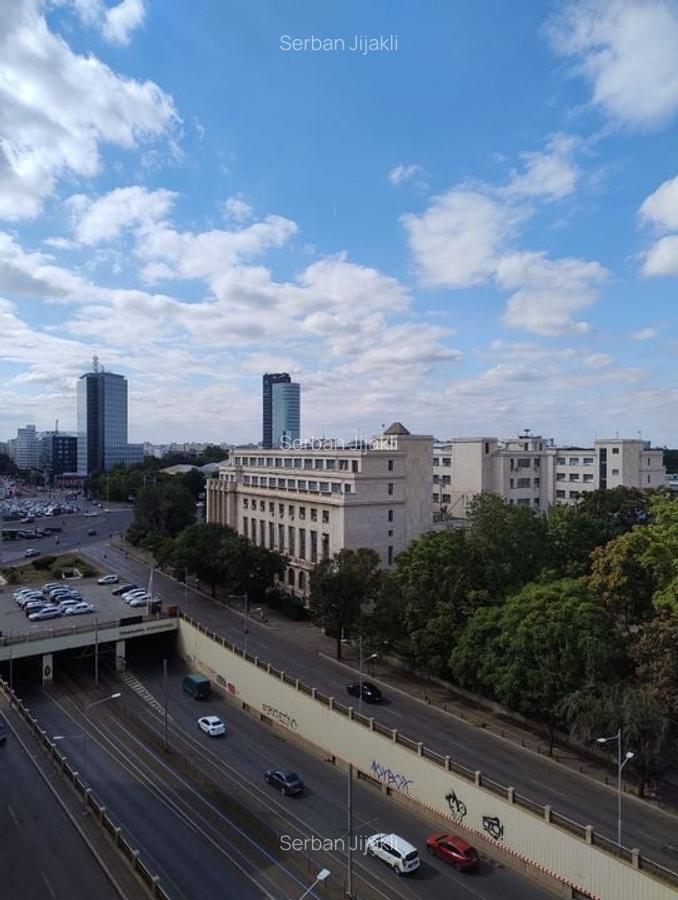 Apartament de închiriat – Piața Victoriei, stradal - 1