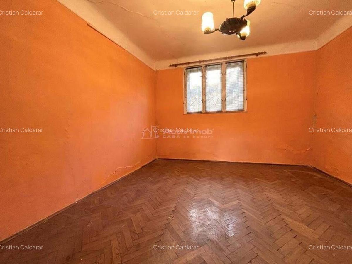 Casa singur in curte - intrare auto - 78 mp util - teren aferent 320 m mp - 12