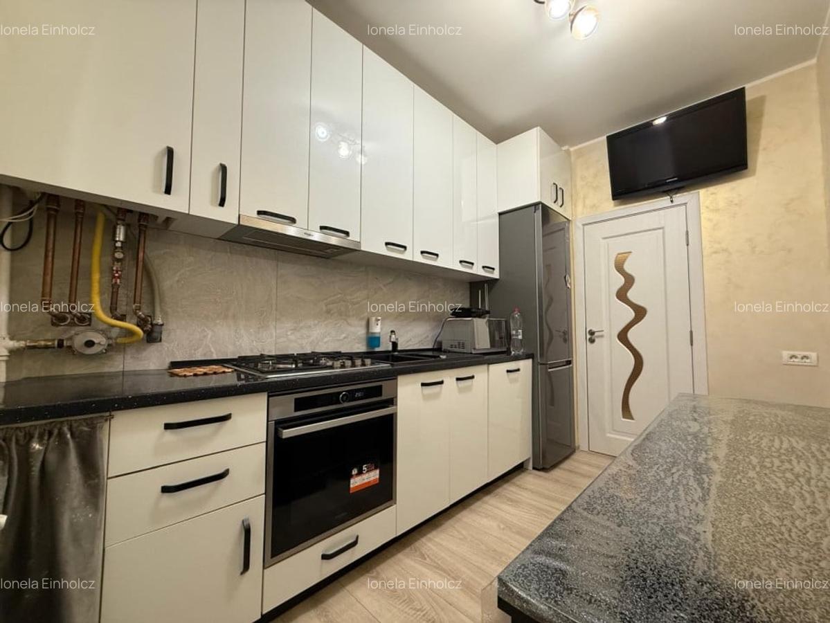 Apartament 2 camere, decomandat, cu GRADINA - Giroc - 6