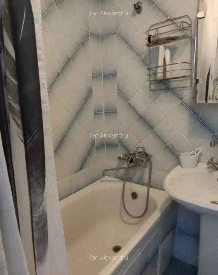 Garsoniera in zona Piata Romana - 3