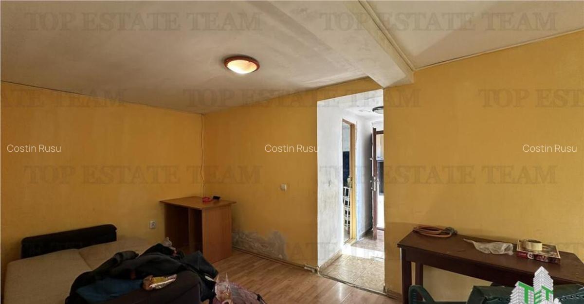 Casa individuala 6 camere de zona metrou Republica - 8