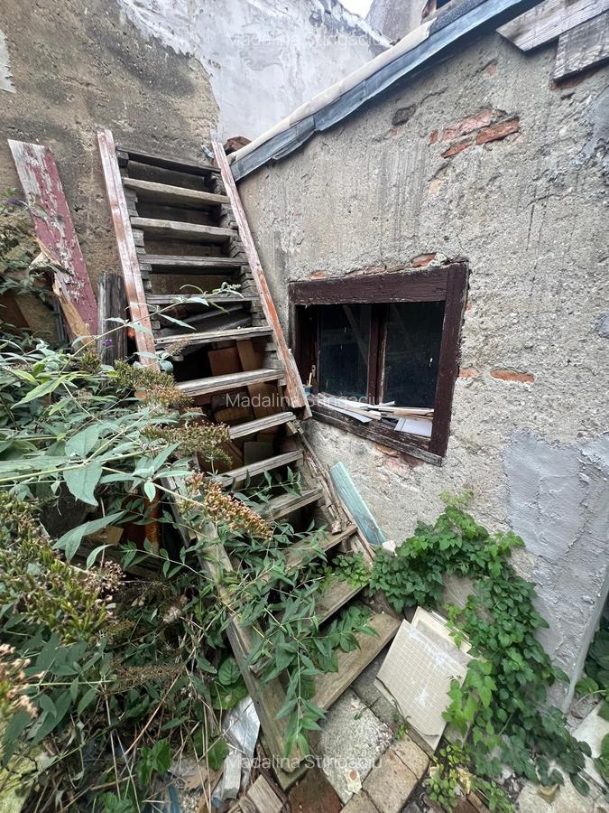 Casă de vânzare pe Strada Lungă-zonă centrală - 17