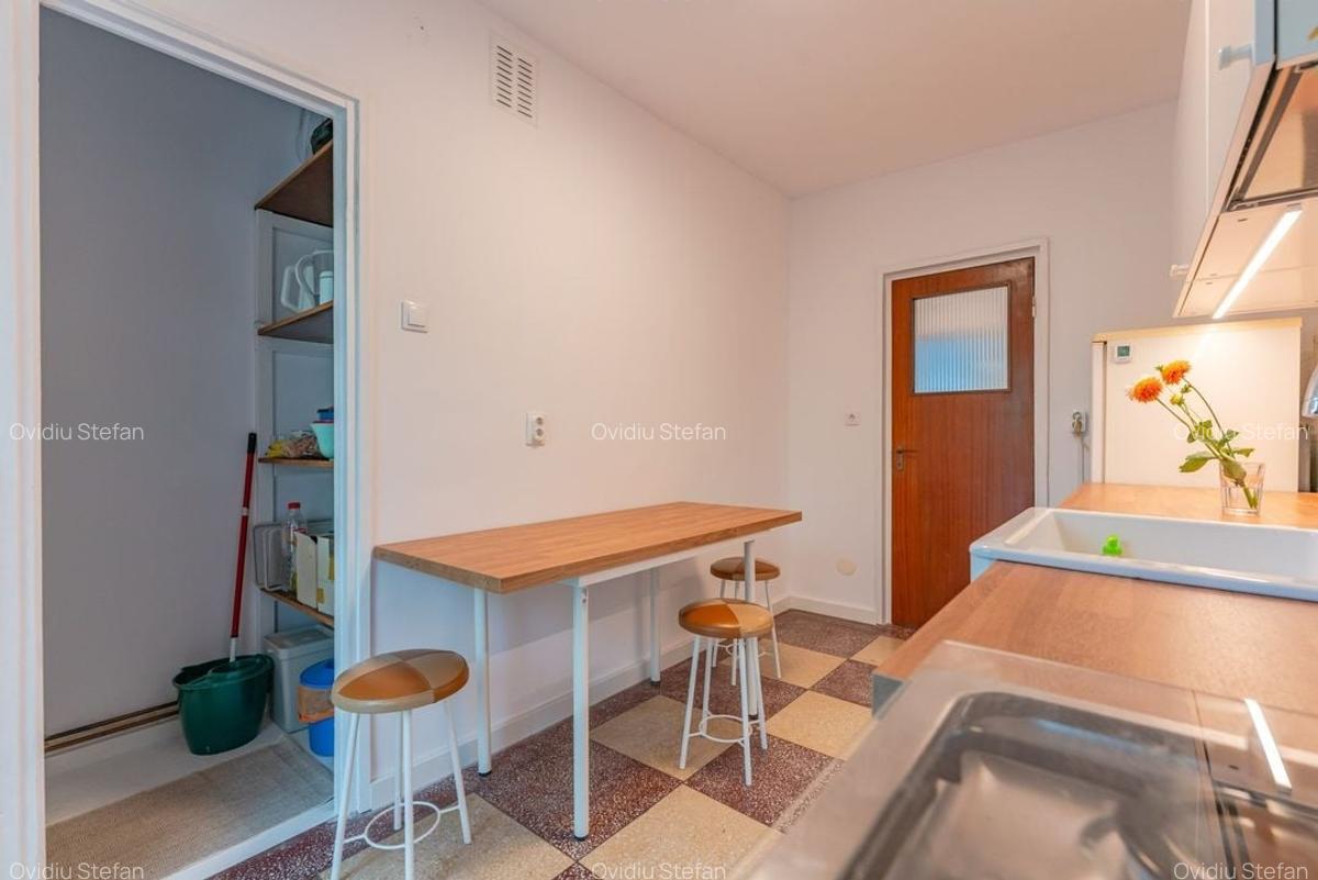 Apartament 3 Camere Decomandat de Închiriat - Zonă Centrală, Brașov - 11