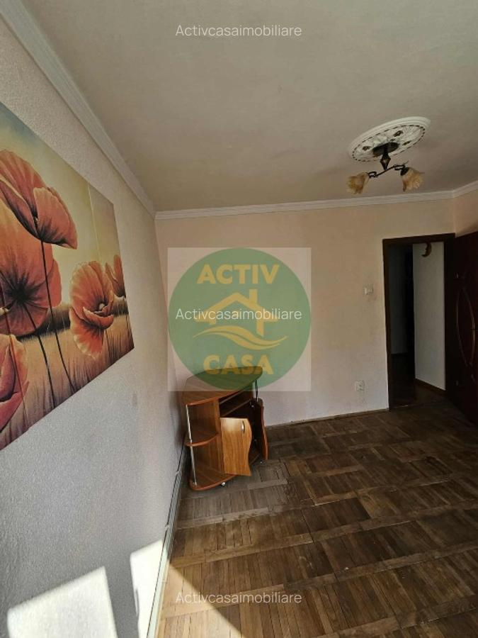 Apartament 2 camere, etaj 2, zona Scoala nr. 5 - 8