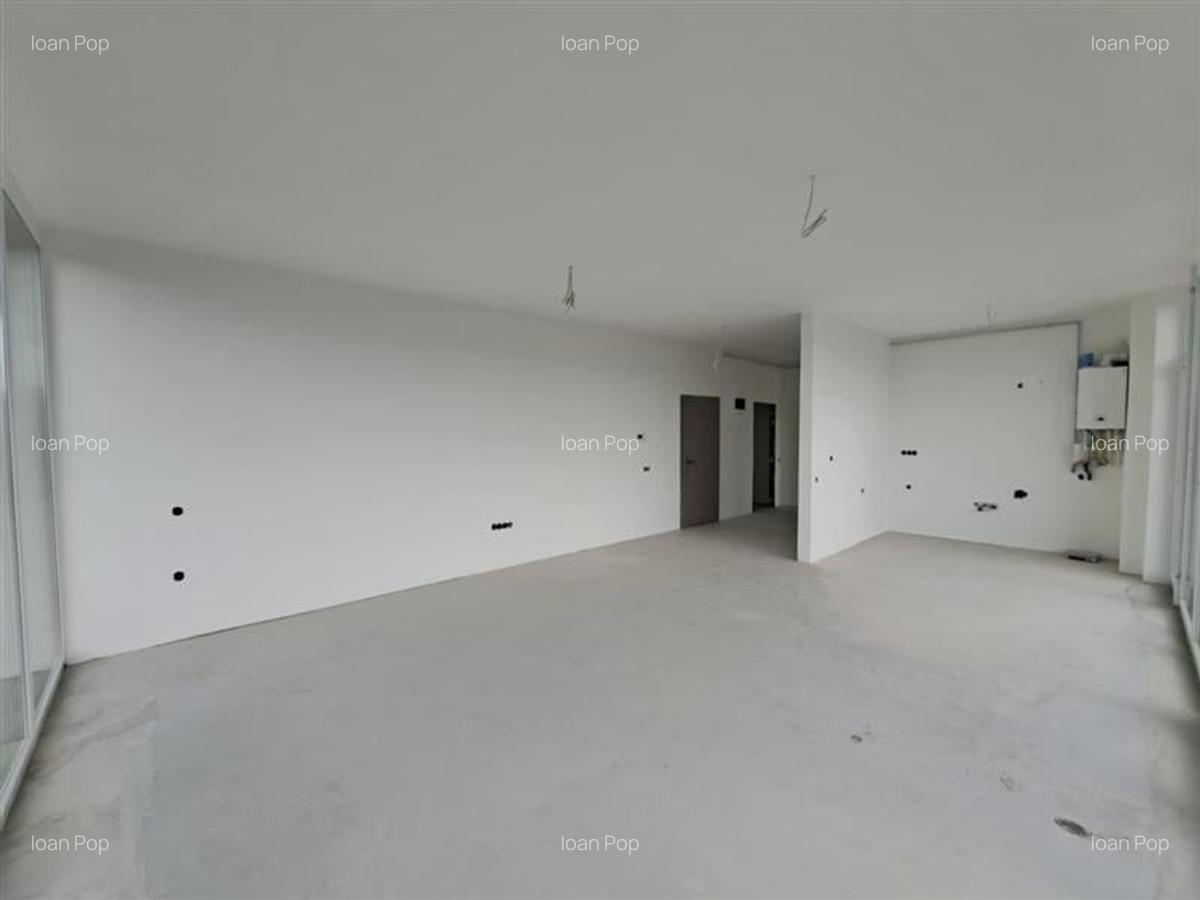 Penthouse, 110 mp utili + 137 mp terasa, situat in Sopor! - 4