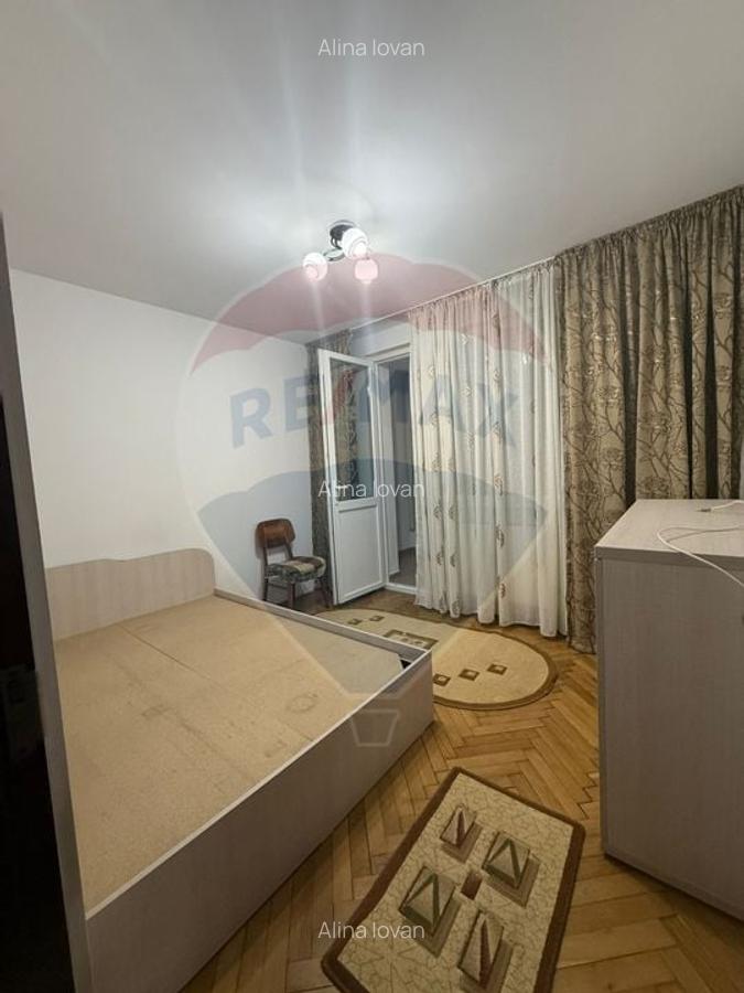 Apartament cu 3 camere de inchiriat in zona Central - 4