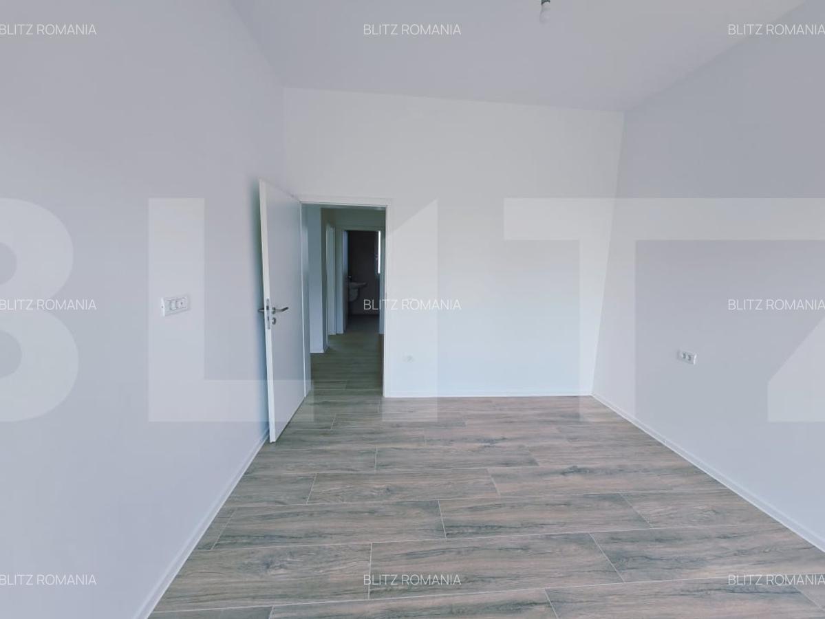 Spatiu, de vanzare, 77 mp, zona Torontalului - 7