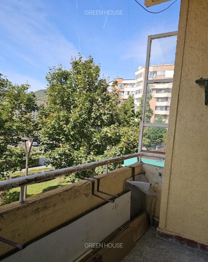 Apartament 2 camere ,etaj 1,zona Posta Veche-Clinica MedLife - 2