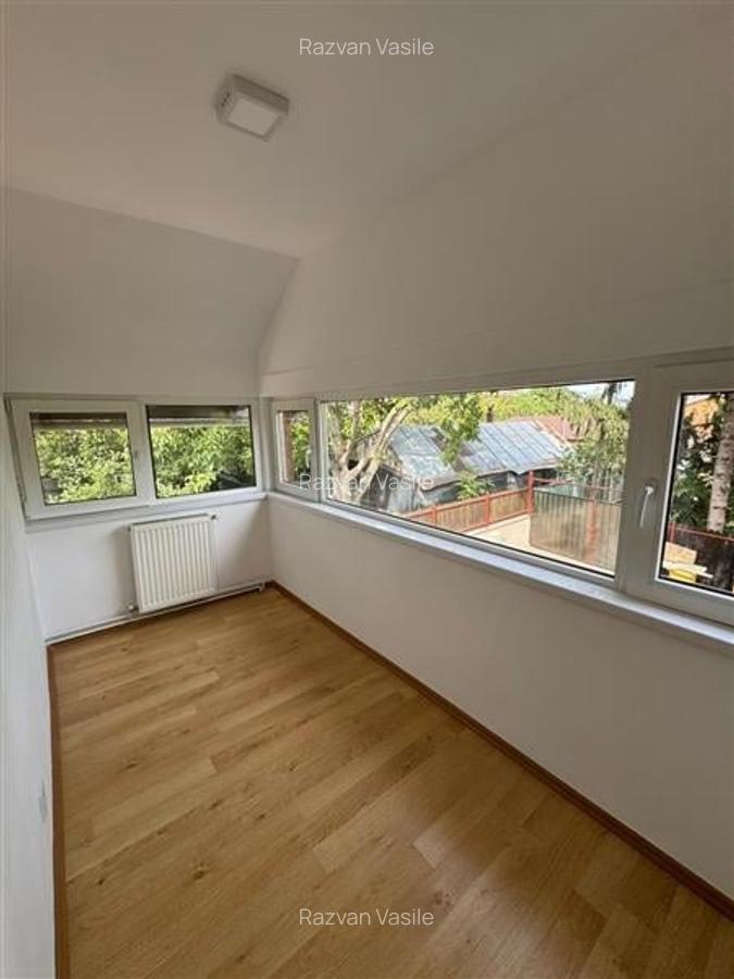 Casa cu 5 camere situata în Ploiesti, aproape de centrul orasului si de Pra - 1