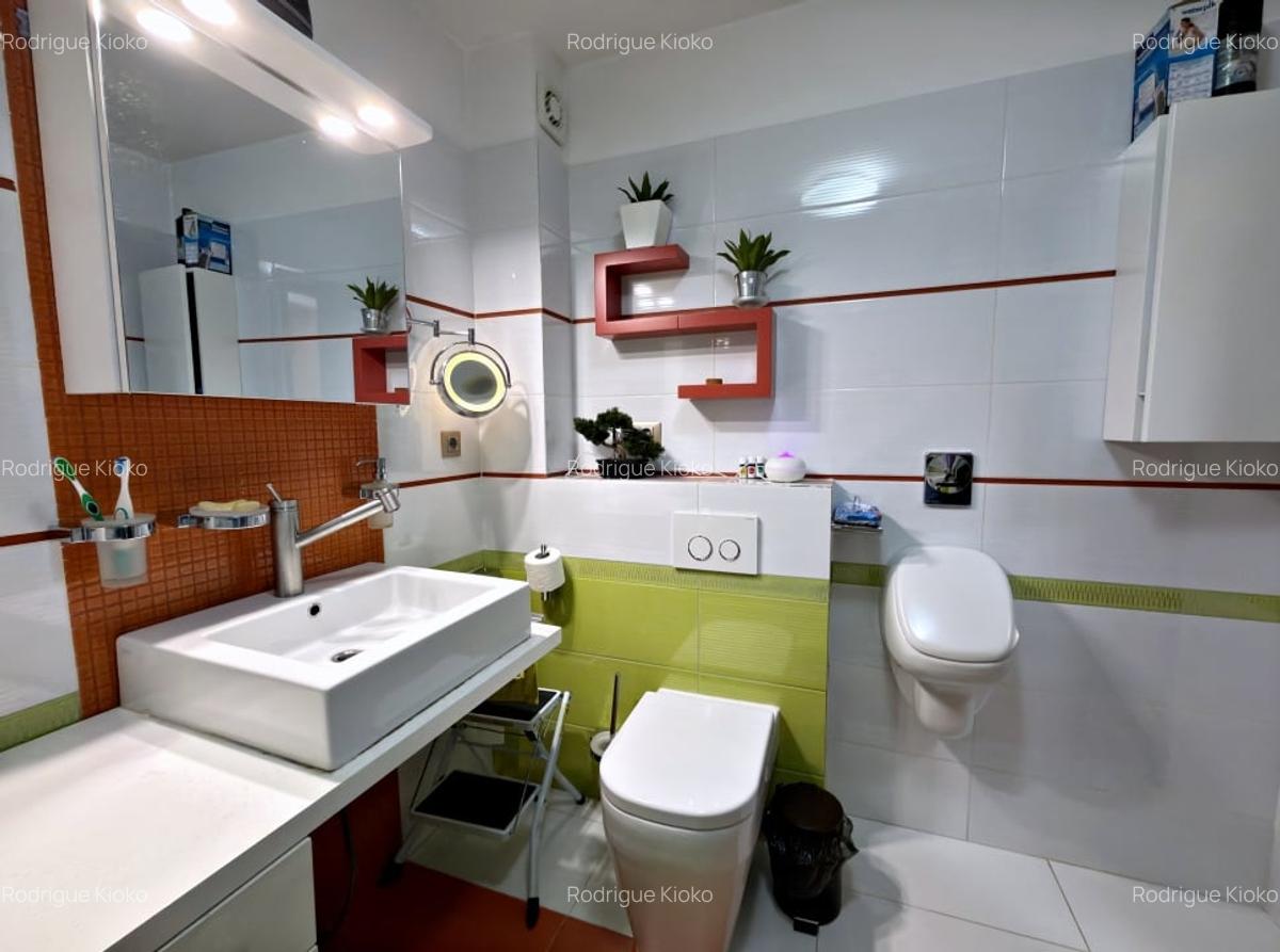 3 cam - 143 mp - Et.1/3 - 2 bai, 2 balcoane – Ghencea, An 2009 - 11