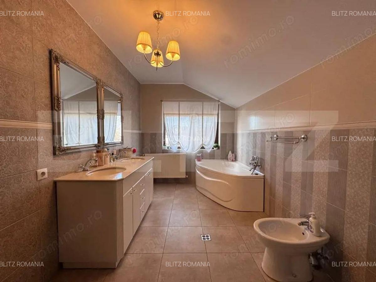 Proprietate Impecabila in Racari Locuin?a Ideala pentru Familia Ta - 13