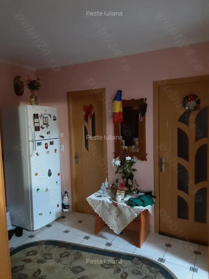 Vand ap.4 in Adjud ,BN. cam.2 bai 2 balcoane 2 ,3 3 cu acoperi? ,pod inchis ?i boxa subsol.. - 3