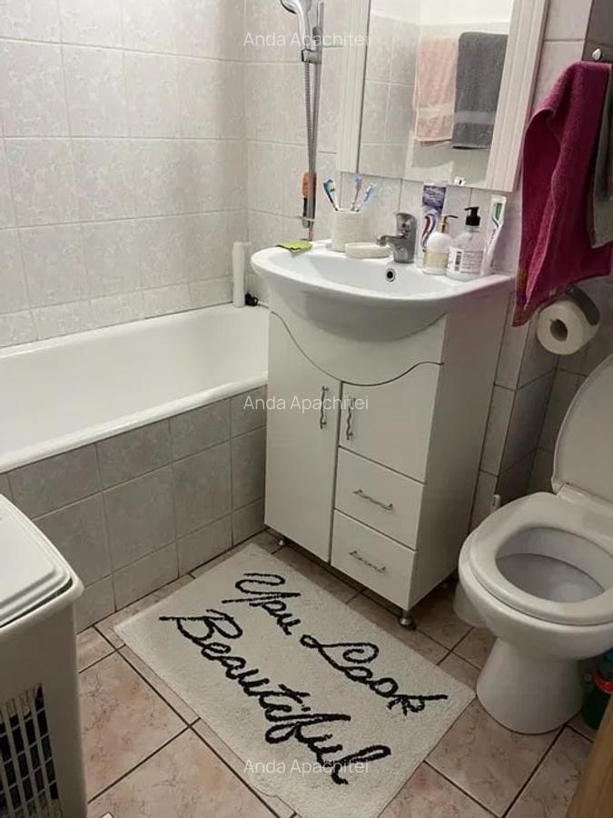 Apartament cu 3 camere decomandat, mobilat în Bartolomeu - 6