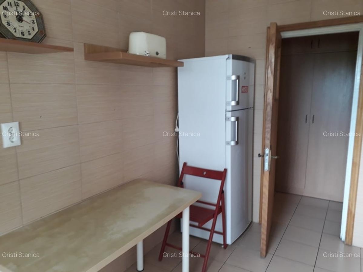 Mosilor, Dacia 4 camere vedere spate - 7