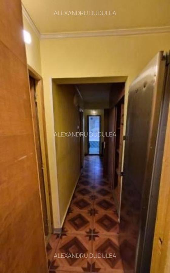 3camere -94mp - bloc 1987 -decomandat -2 bai - 2balcoane - 2