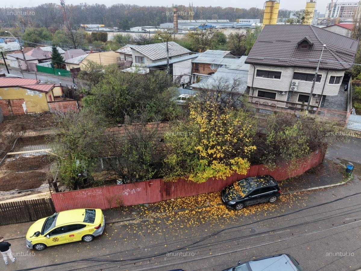 Andronache casa si teren 299 mp cu deschidere la doua strazi - 1