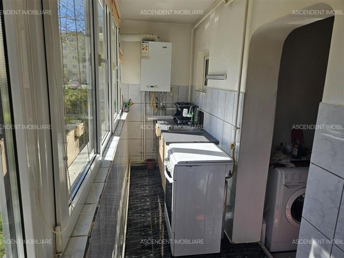 Apartament cu 2 camere decomandat, mobilat în Bartolomeu - 4