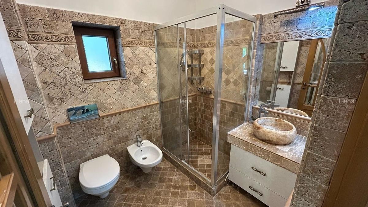 Apartament mobilat si utilat 135 mp,gradina, beci ,3 locuri parcare- 179 000 E - 7