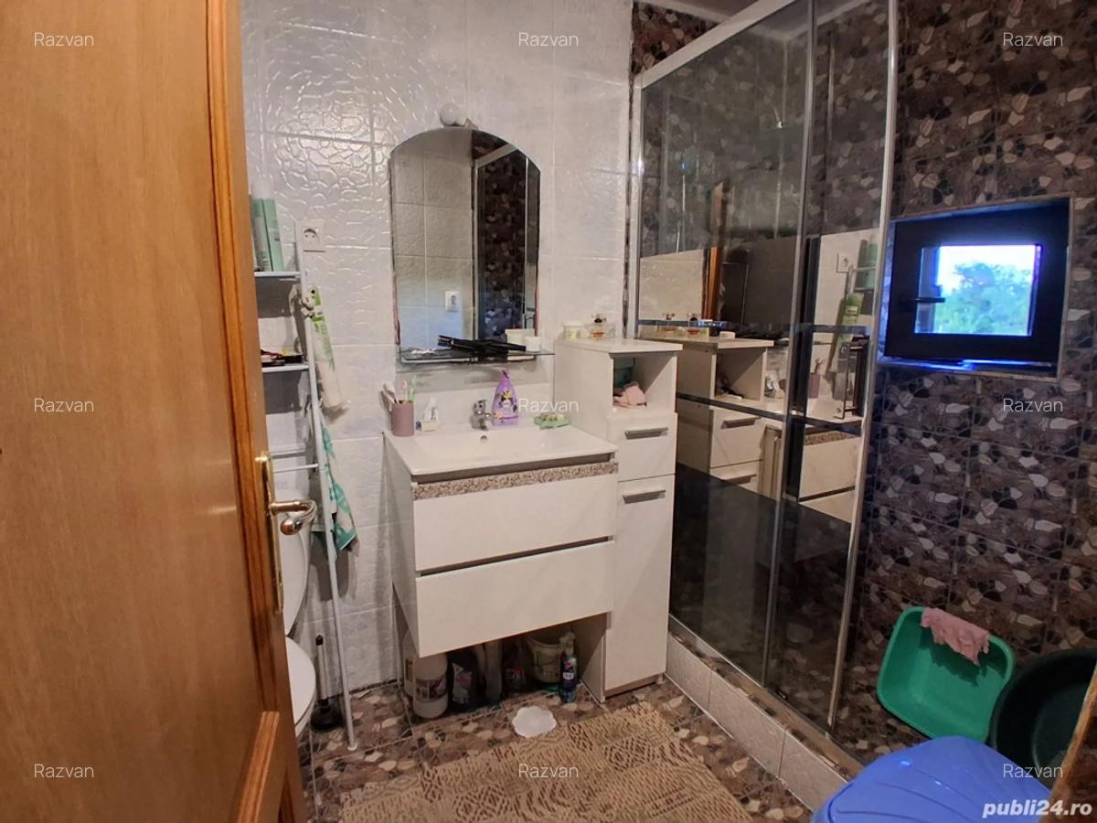 Vand casa cu gradina mare, Ia?i - 5