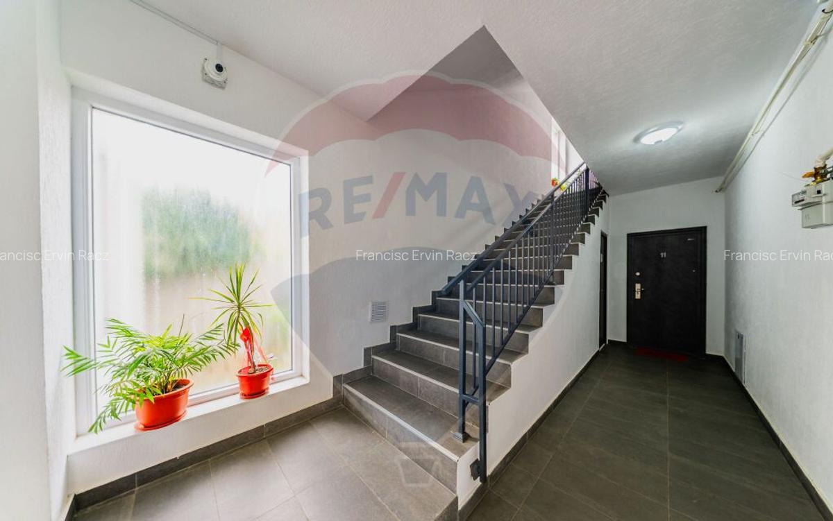 Spa?iu barber shop complet echipat, Micalaca, 0% comision - 11