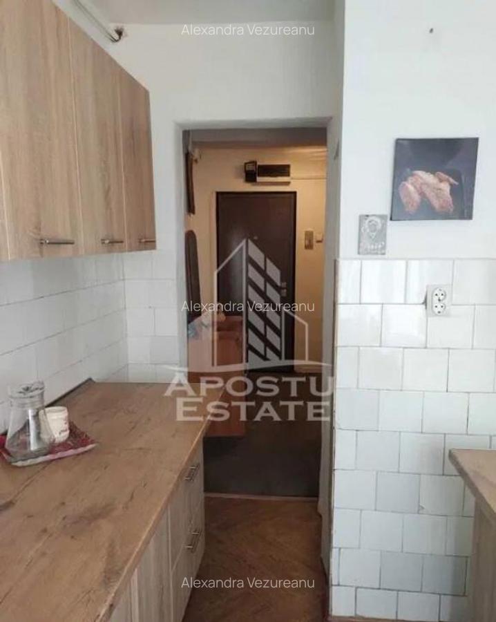 Apartament cu 3 camere, decomandat, etaj intermediar,Spit... - 4