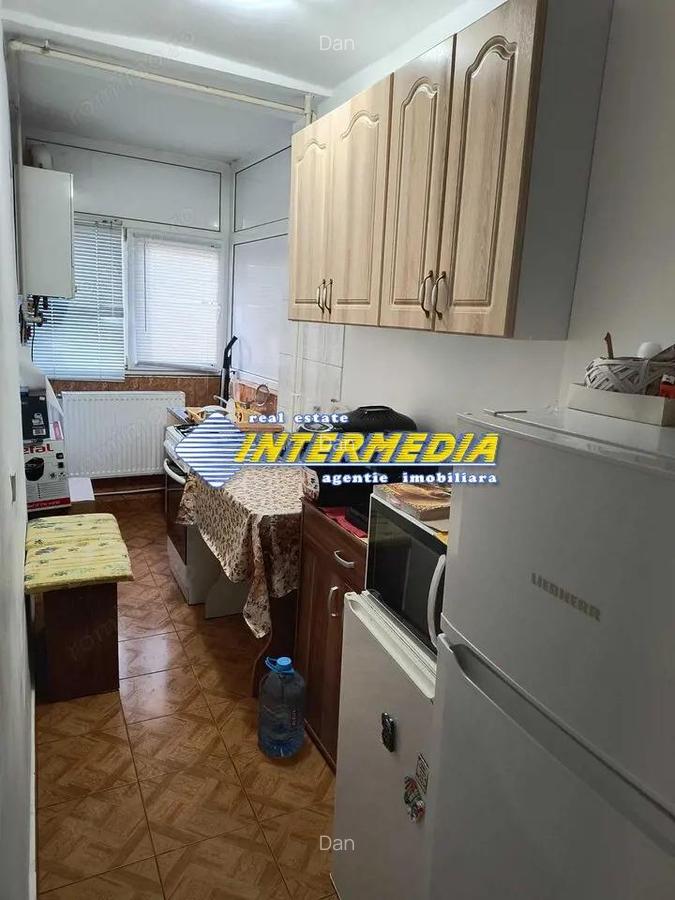 OKAZIE ! Garsoniera de vanzare 28 mp CETATE etaj 1 Alba - 2
