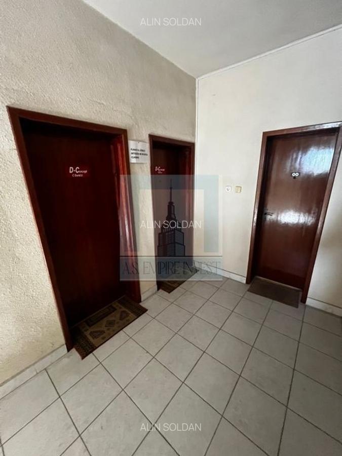 HALA 550 MP + birouri 110 mp+80 mp vestiare - zona Bartolomeu - 10