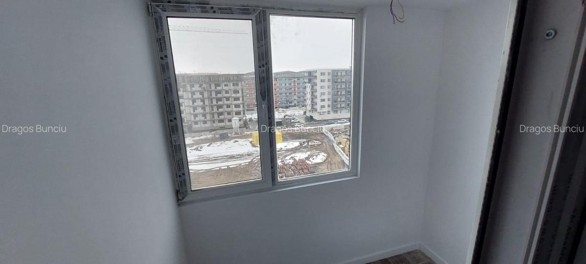 Apartament cu 2 camere decomandat în Apărătorii Patriei - 7